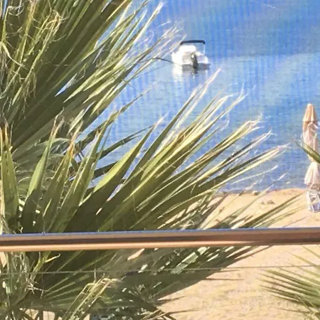 Σπίτι διακοπών By The Sea *